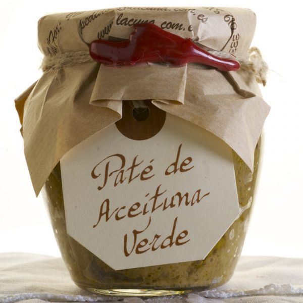 Olivade: green olive paste