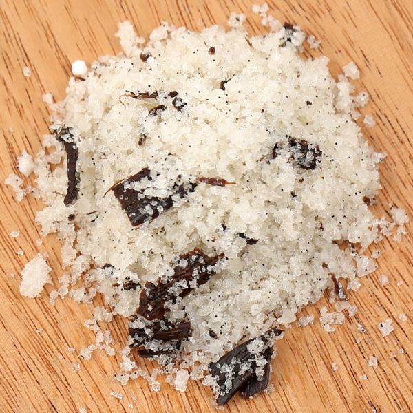 Fleur de sel with vanilla